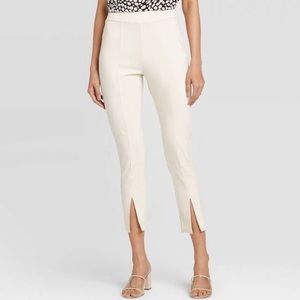 NEW WITH TAGS Who What Wear Split Front Pants